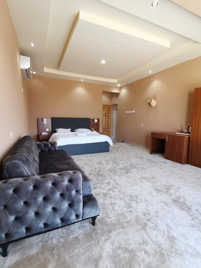 Dahreez Motel Bahlāʼ Exteriör bild