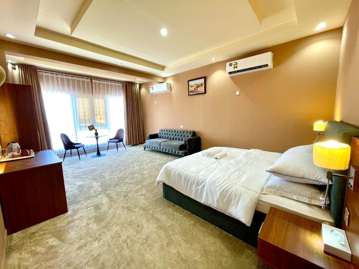 Dahreez Motel Bahlāʼ Exteriör bild